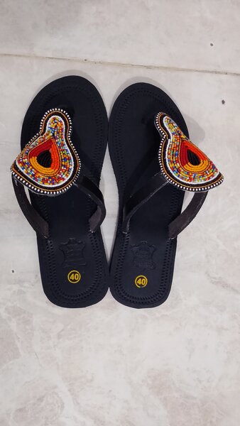 Sandales ethniques perlées