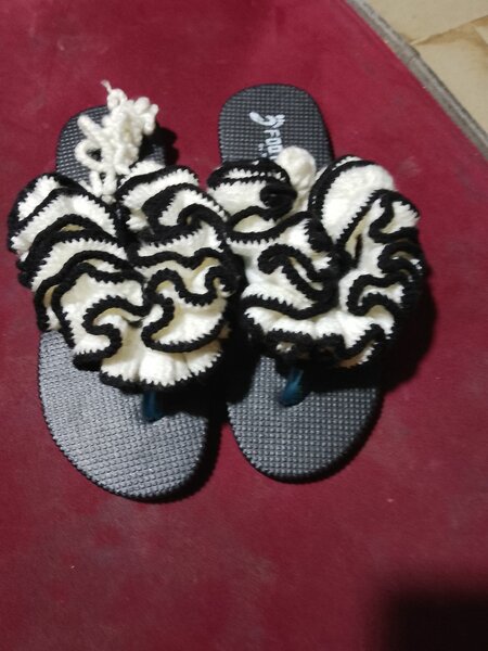 Tongs Tricotées Élégantes