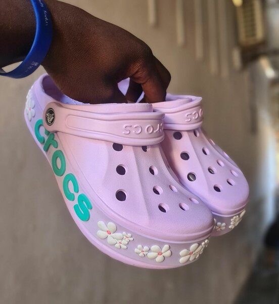 LADIES CROCS