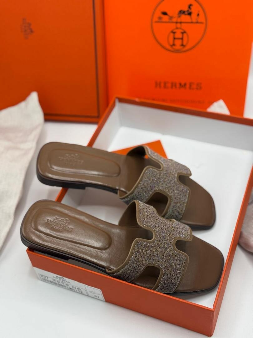 Hermes slippers
