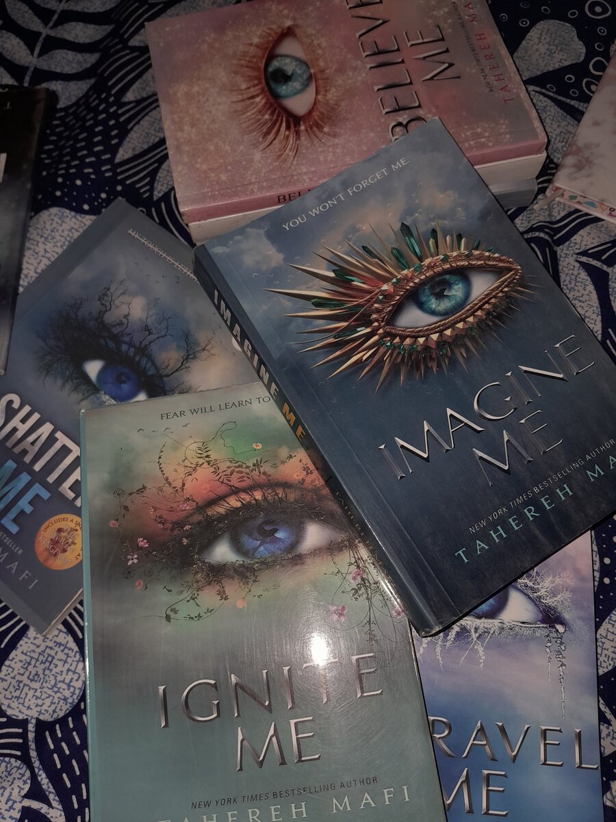 Shatter me book series; complete series with all the novells