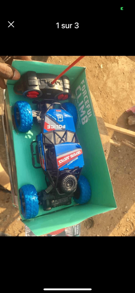 Voiture télécommandée