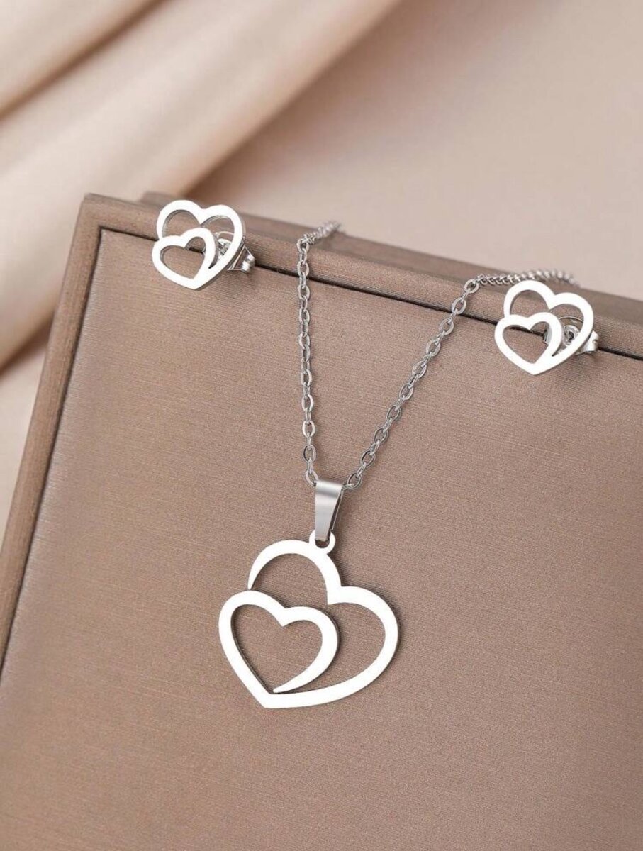 Double Heart Jewelry Set.