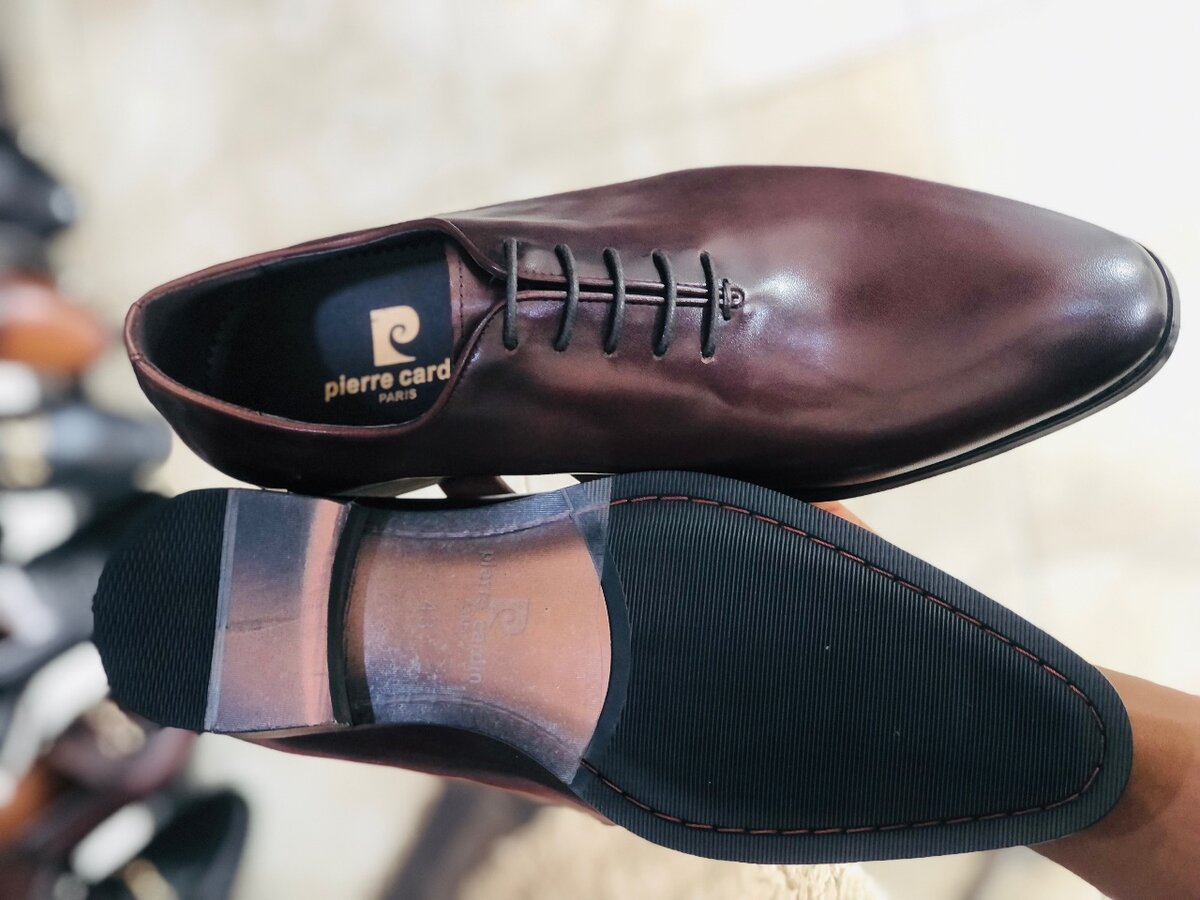 Pierre card ( Paris)