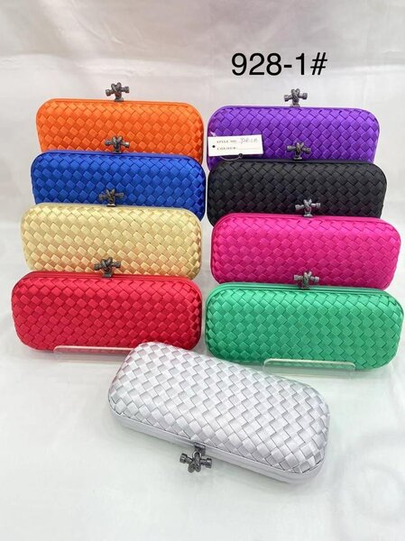 The Clutch Mistress Clutches a