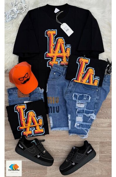 Un ensemble de vêtements pour hommes beaux et élégants (haut et bas)