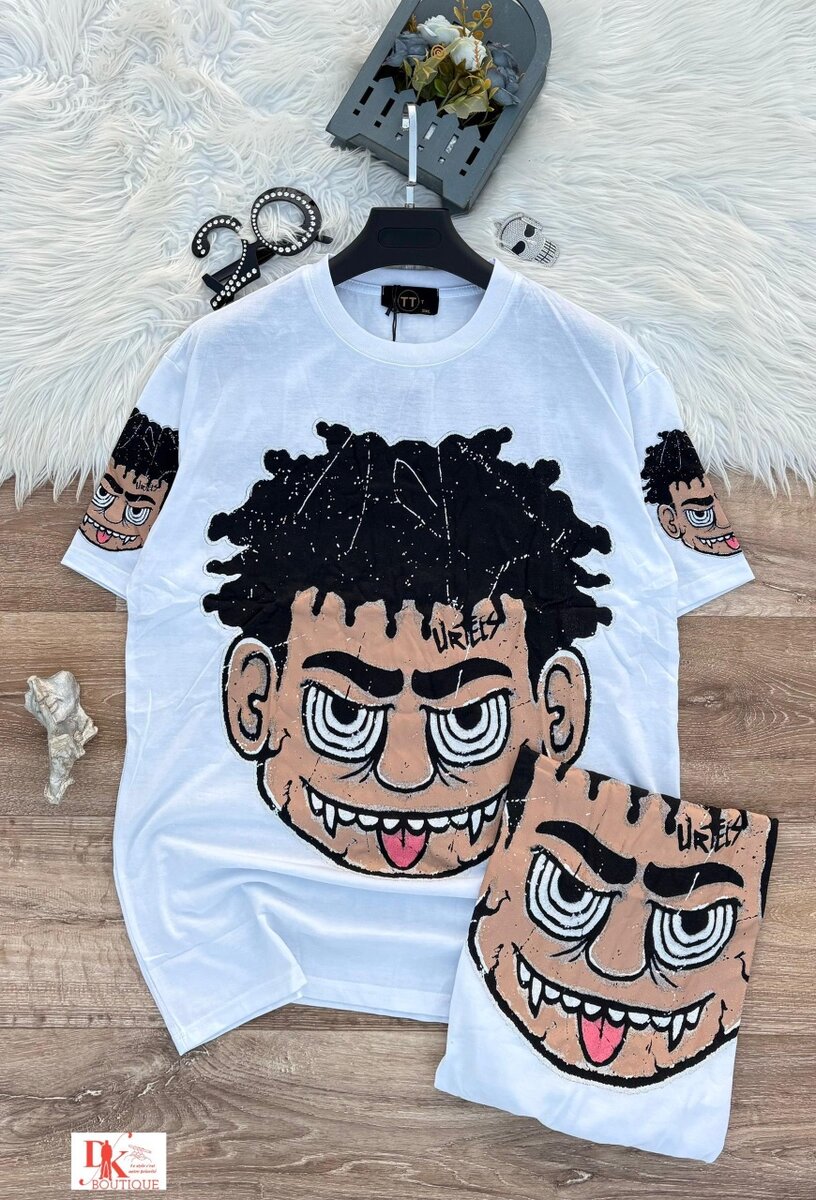 Lot de T-shirts style street art