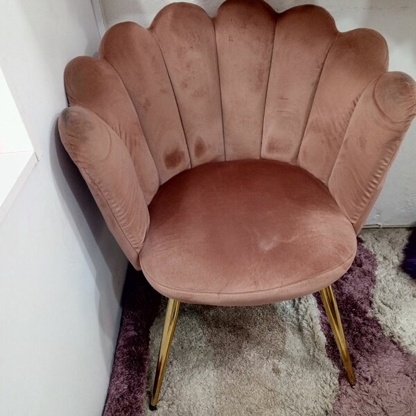 Quality stuffed Chair