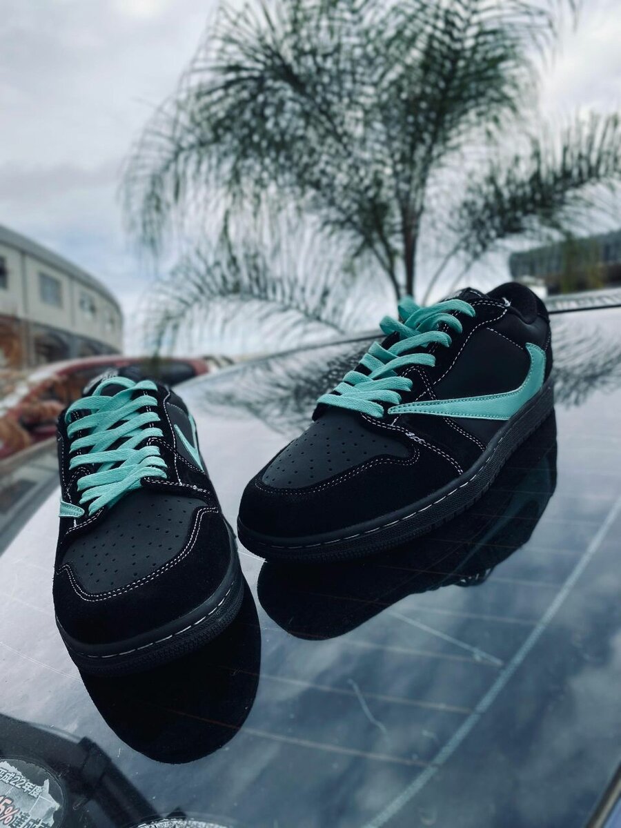 Jordan 1 cactus jack low cuts