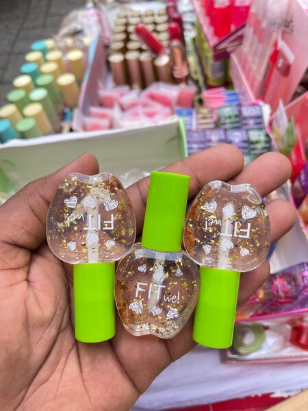 Fit me lip gloss