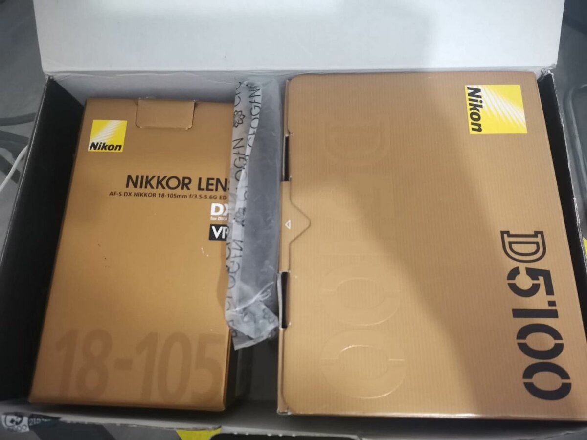 Nikon D5100 avec objectif 18-105mm