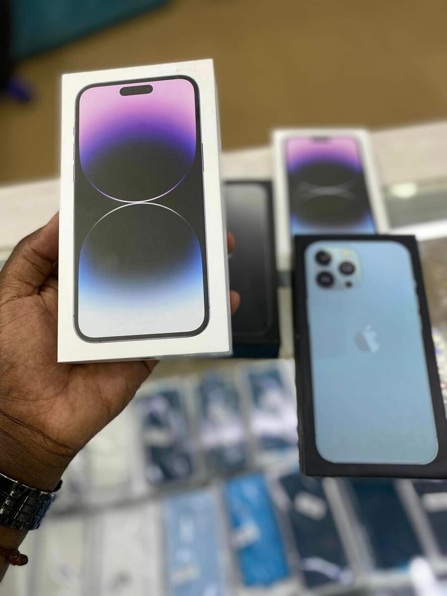 iPhone  12pro max        256GB  blue