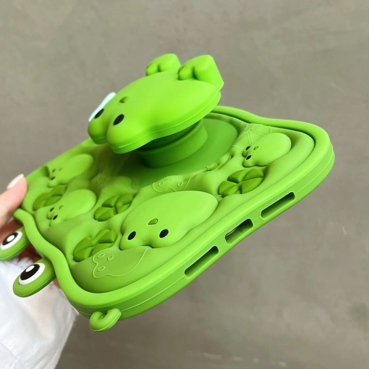 BÉBÉ TAB FROG 4