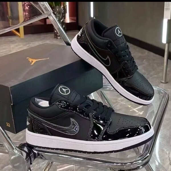 Air Jordan 1 low
