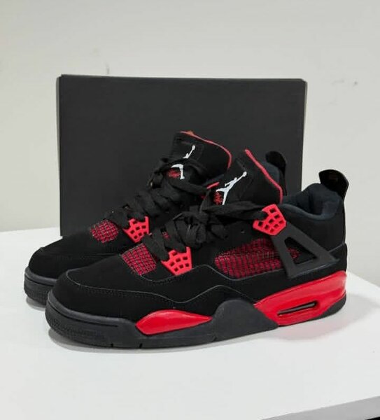 Jordan 4s