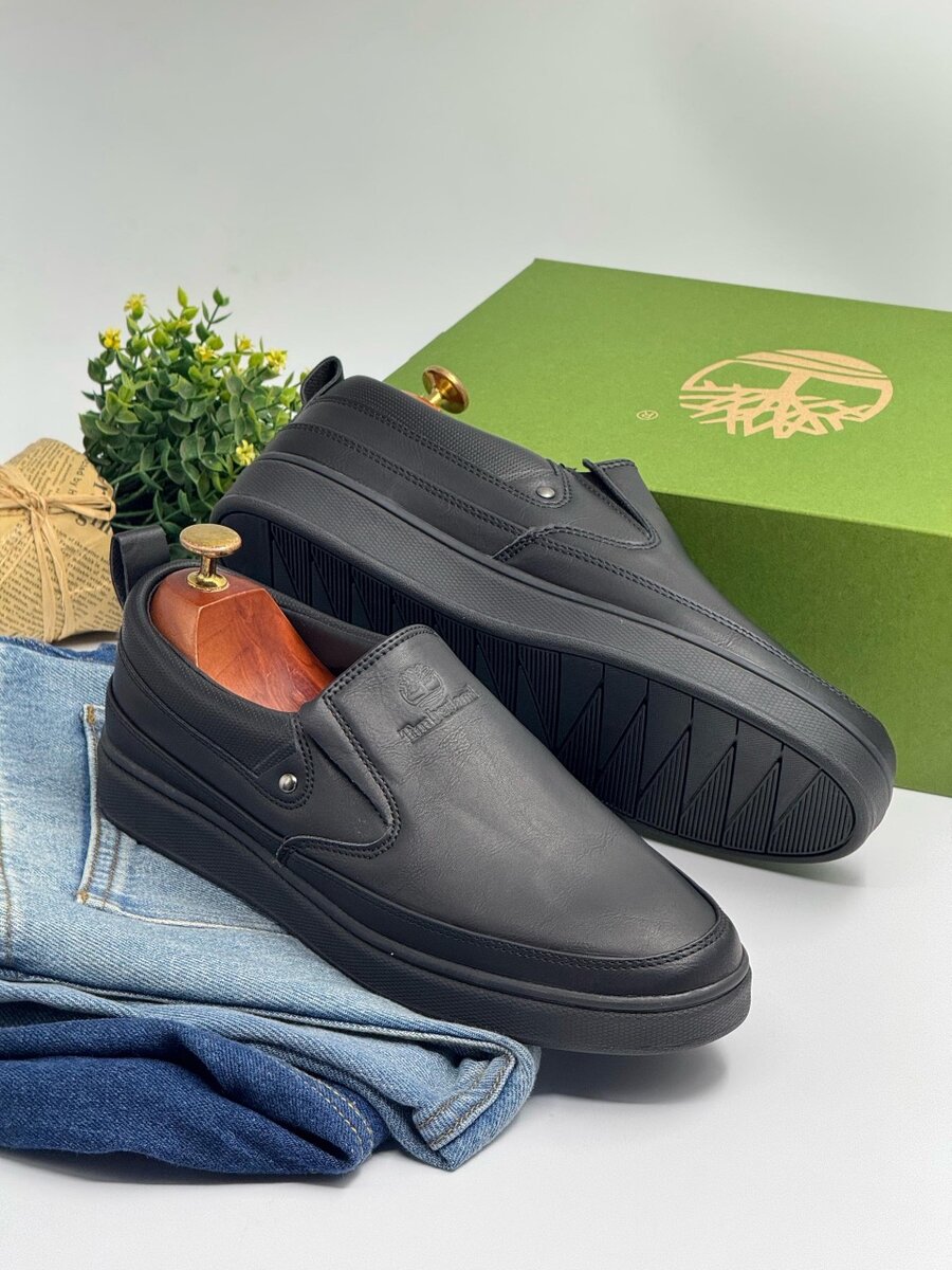 TIMBERLAND ALL BLACK