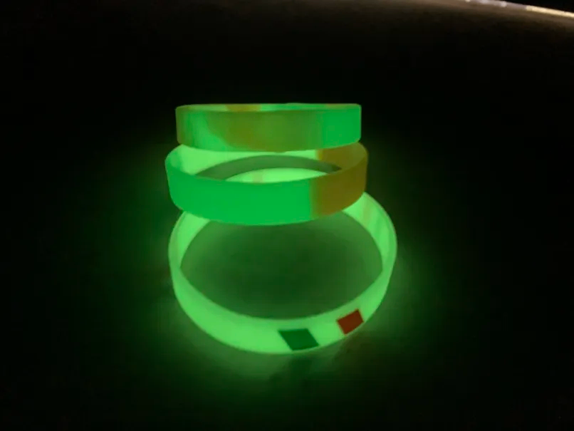 3 à 1000f Bracelet  lueure