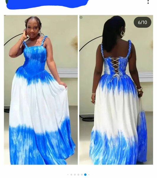 Robe longue bleue et blanche