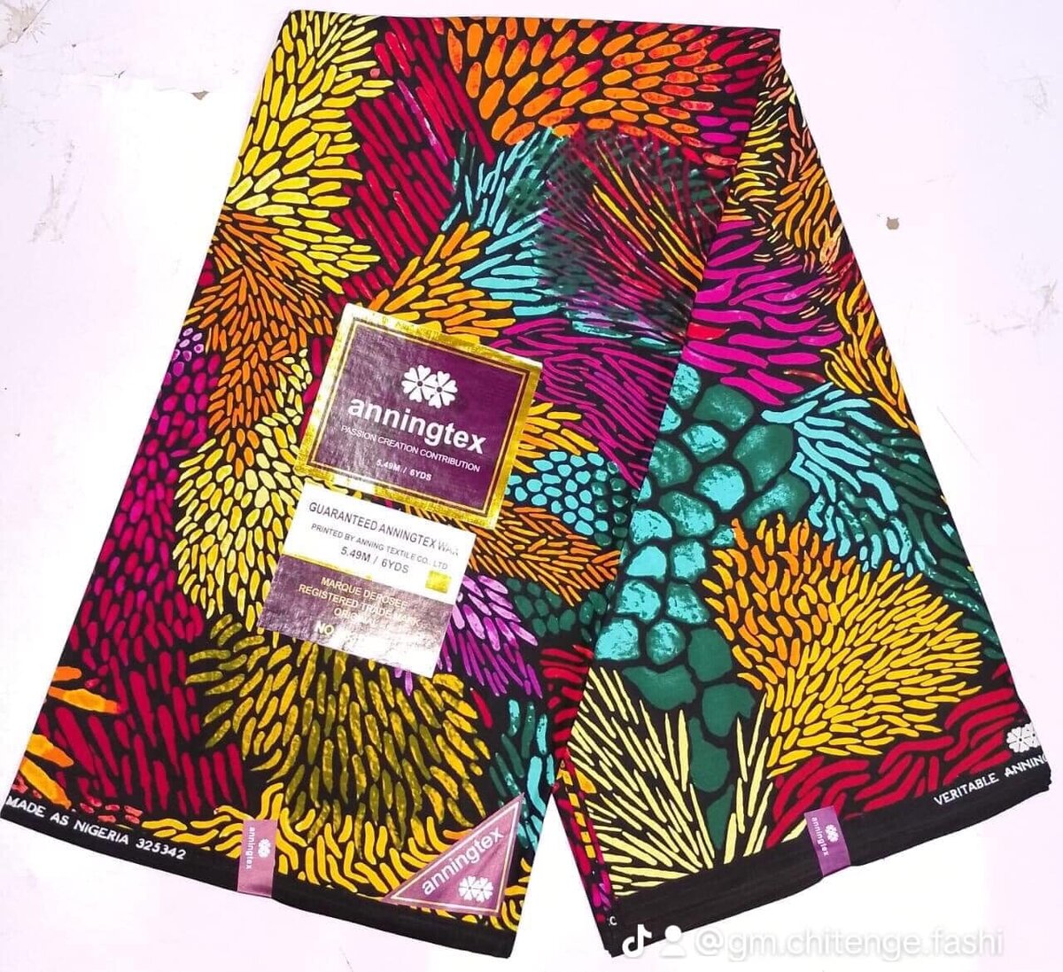 Tissu orange violet jaune