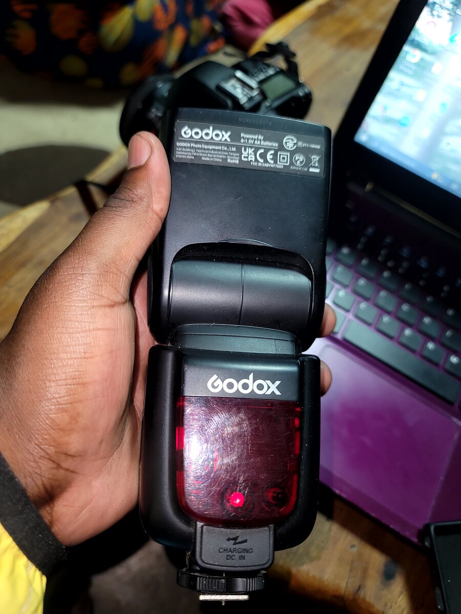 GOODOX TT600 SPEEDLIGHT