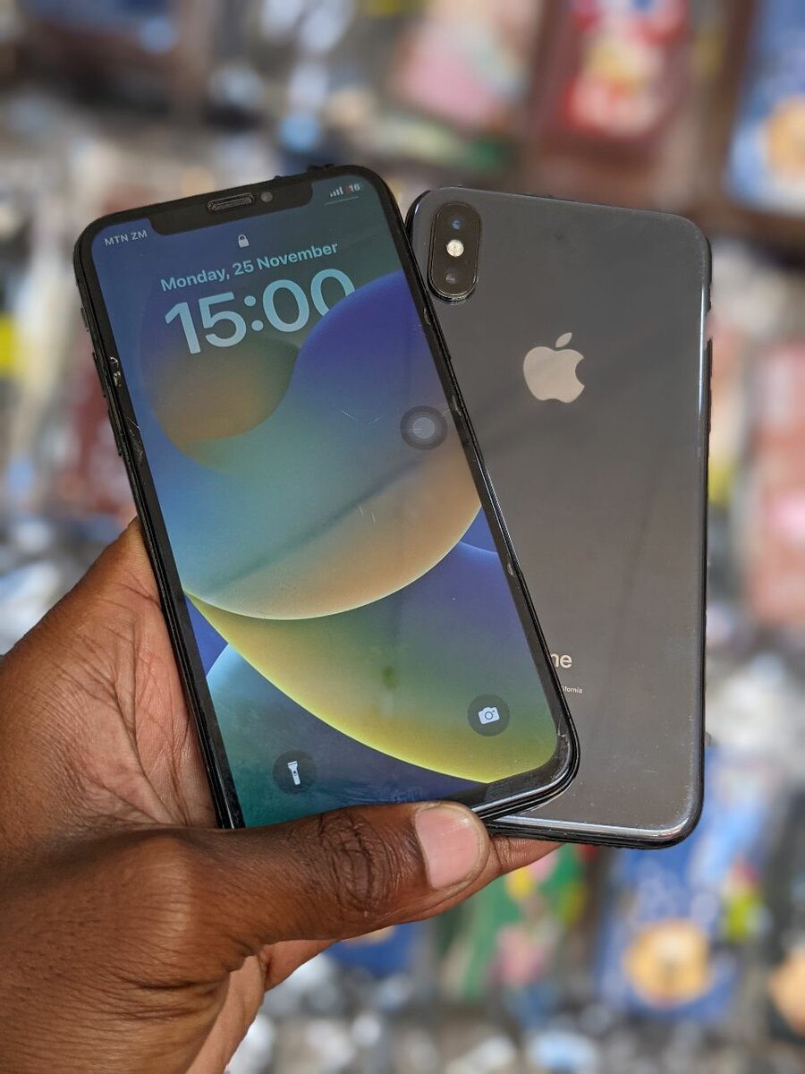 iPhone X