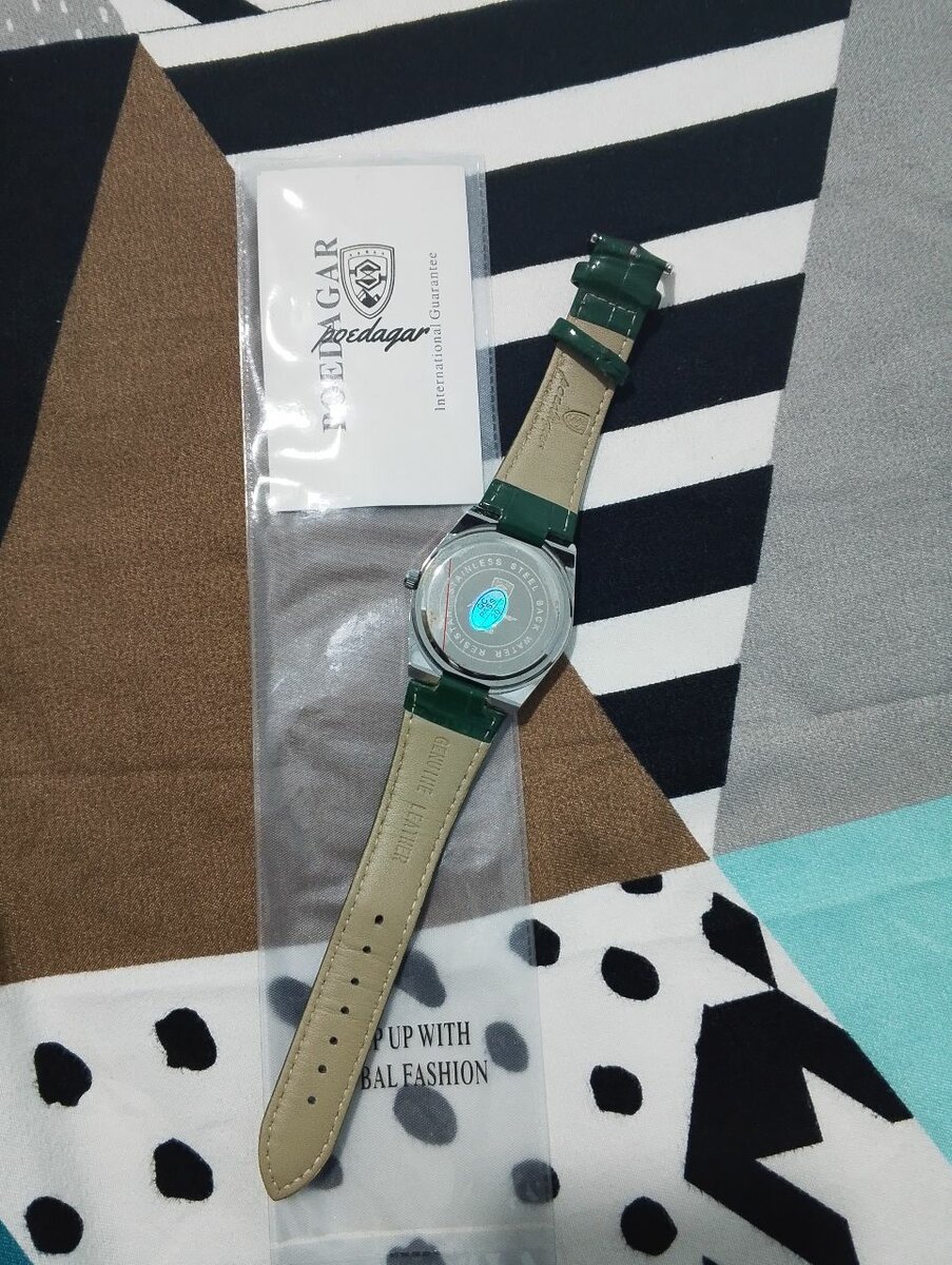 Montre Quartz Verte Élégante