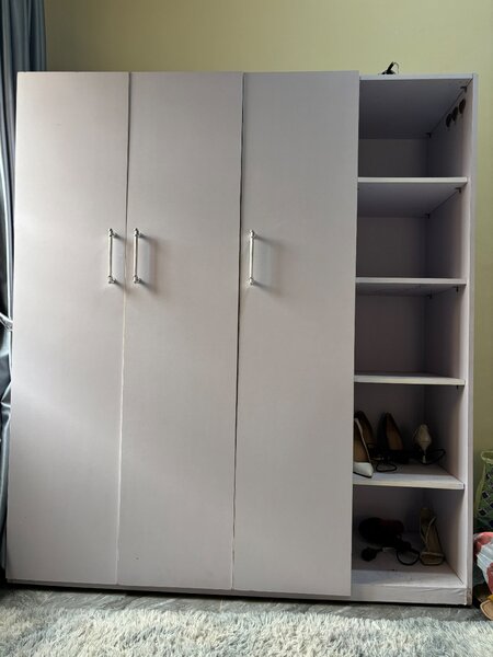 Wardrobe (Madina)
