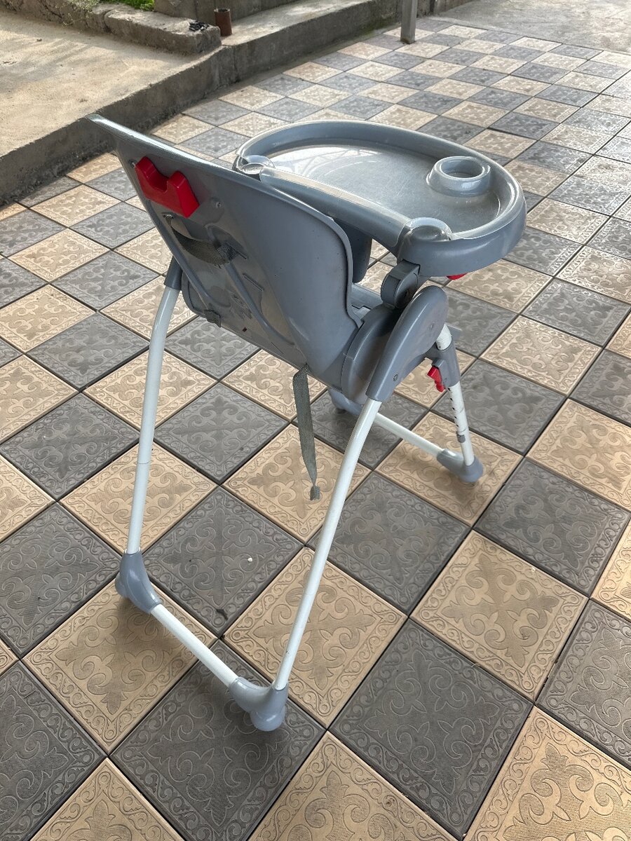 Детский стульчик