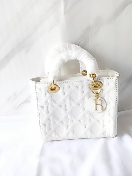 Sac à main blanc élégant