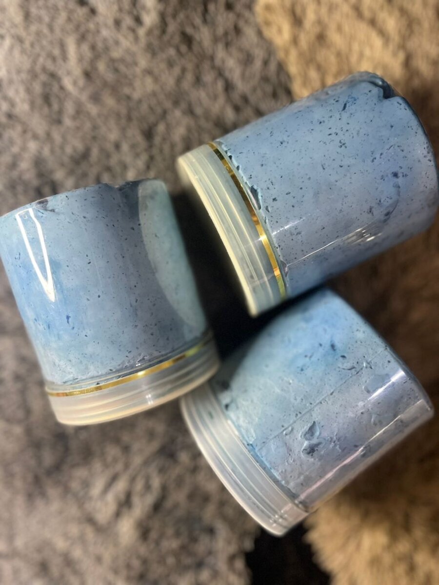 Slime coloré en pot