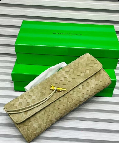 Pochette tressée luxe