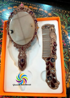 Metallic Comb and Mirror Set.
