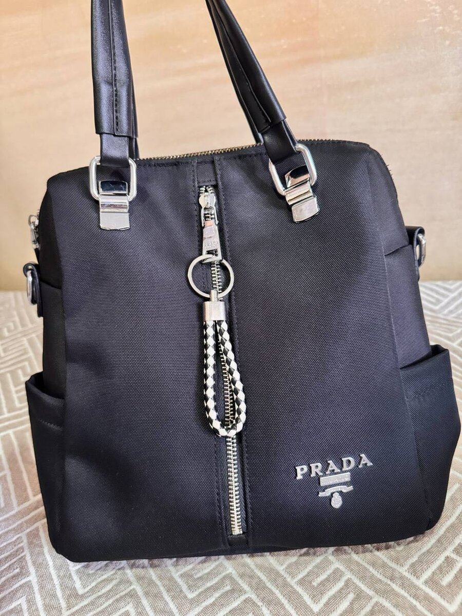 Сумка Prada