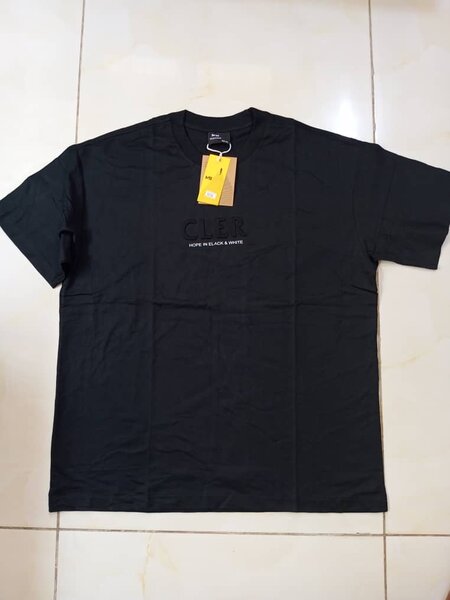 T-shirt noir unisexe CLER