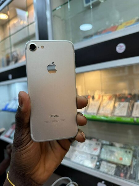 iPhone 7 32go quasi neuf