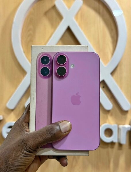 iPhone 15 Rose - 128 Go