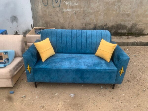 Canapé moderne en velours bleu