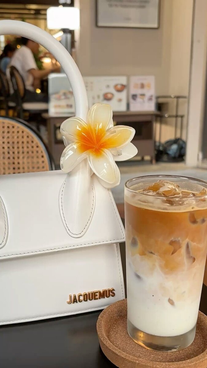 Pinces à cheveux florales élégantes