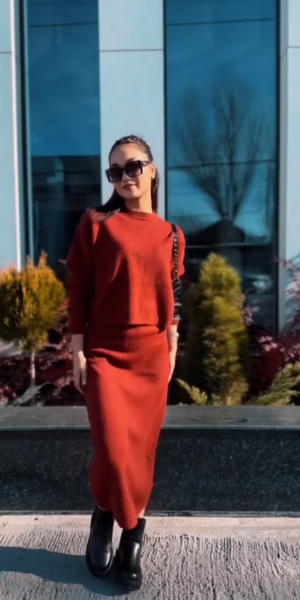 кофта и юбка оранжевые