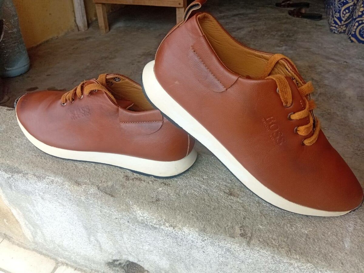 Sneakers en cuir marron