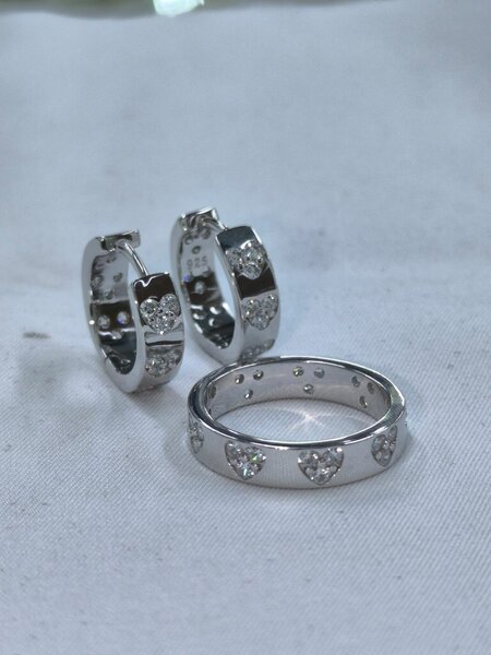 Серебряный комплект