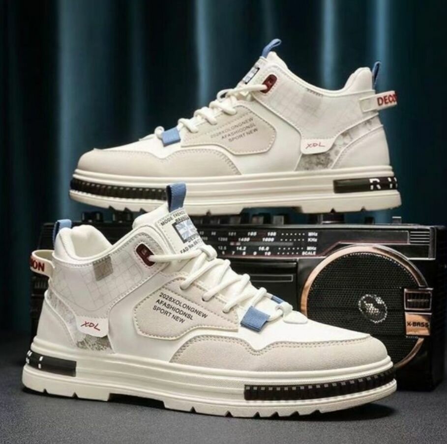 Outdoor Walking Sneaker