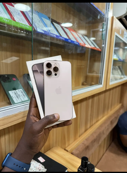 iPhone 14 Pro Max argent