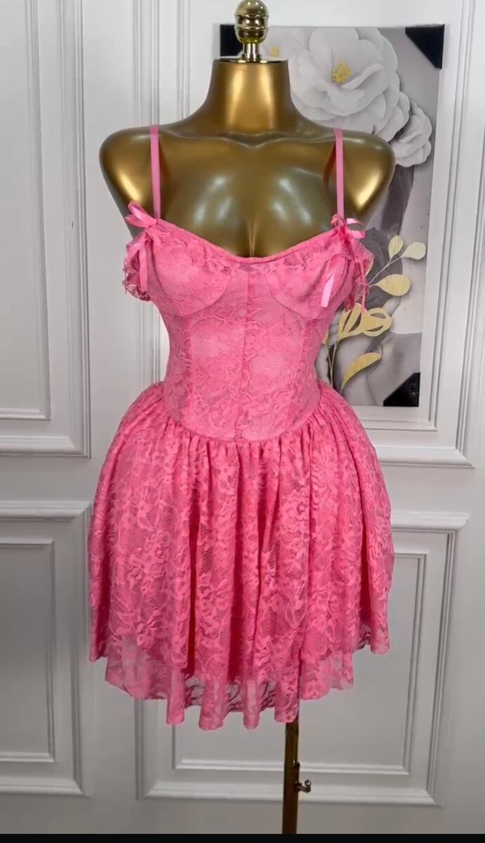 Robe en dentelle élégante