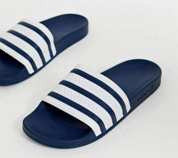 Claquettes confortables Adilette