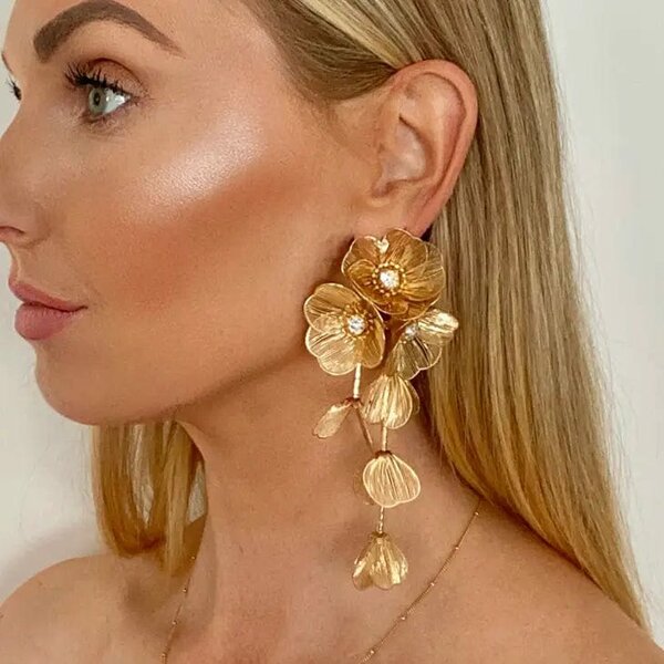 Boucles d'Oreilles Florales Dorées