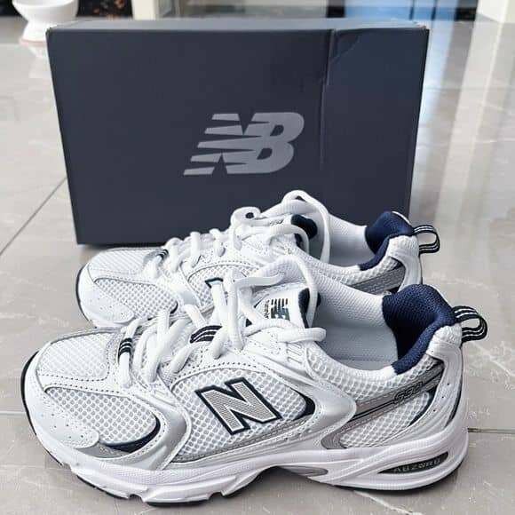 Chaussures de course légères