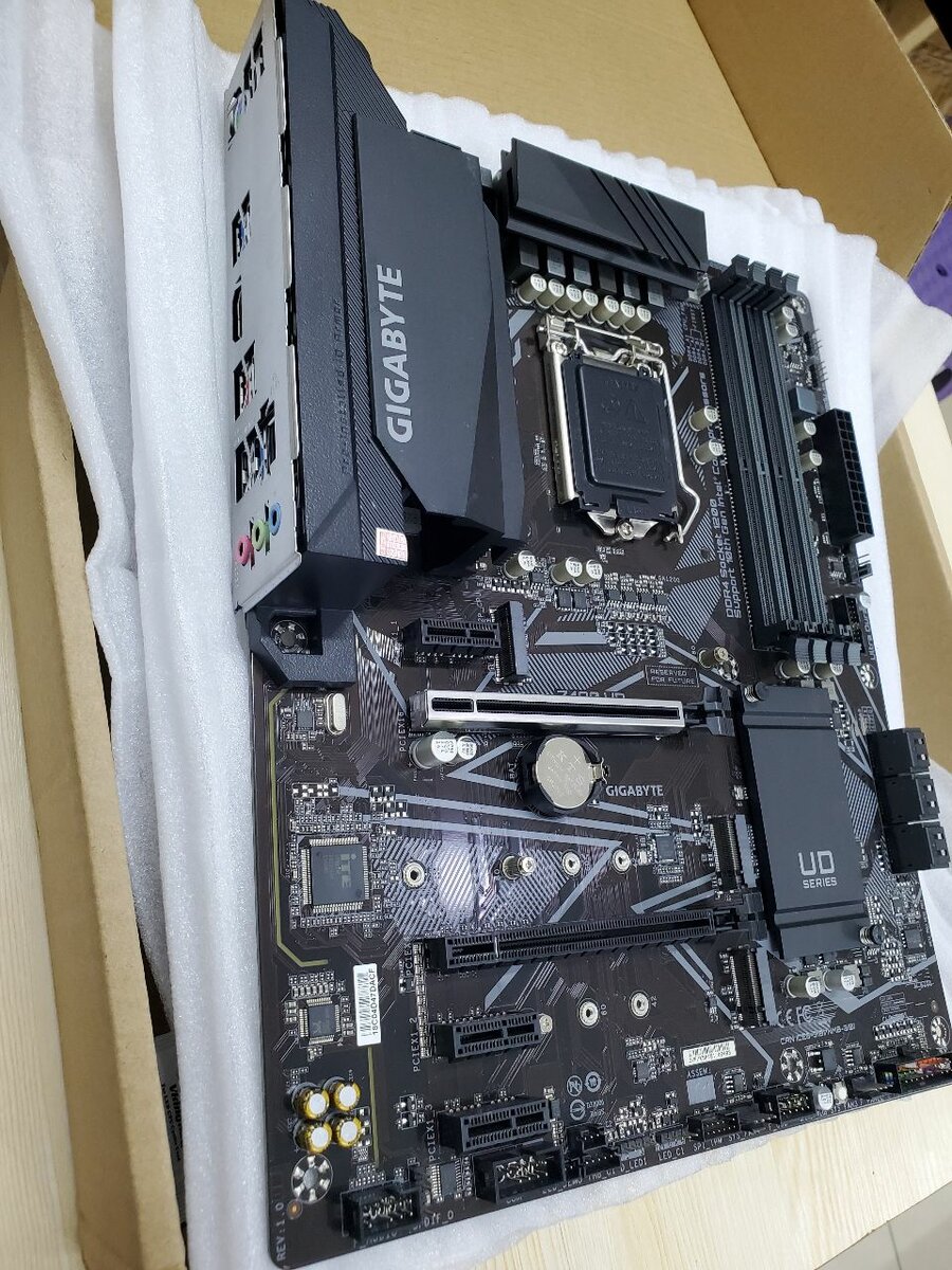 Carte mère Gigabyte ATX Z490