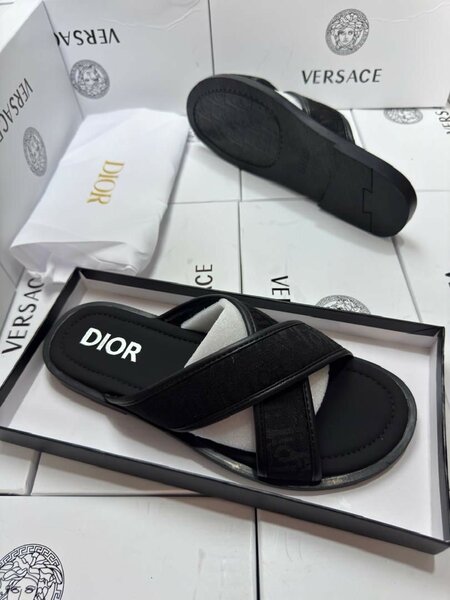 Sandales croisées en cuir Dior