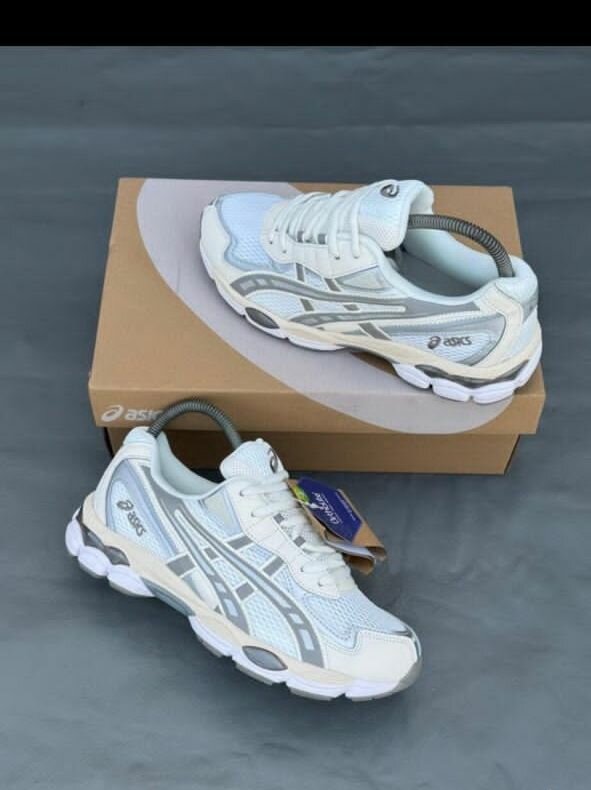 Chaussures de sport ASICS